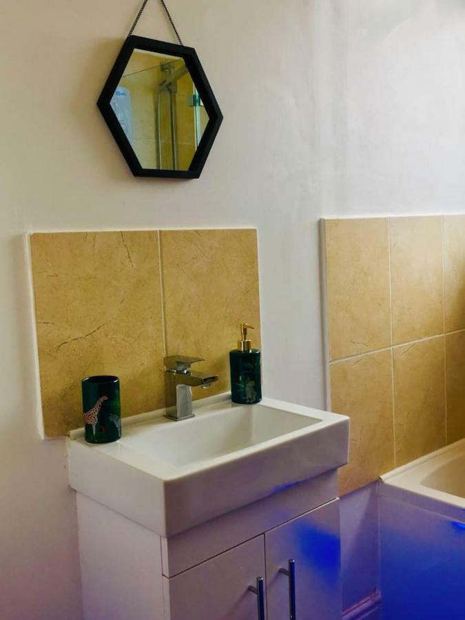 Spacious Apartment In The Heart Of St Leonards 哈斯丁 外观 照片